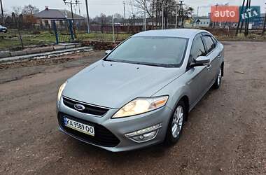 Седан Ford Mondeo 2012 в 