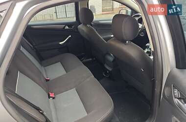 Седан Ford Mondeo 2012 в 