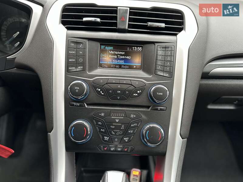 Лифтбек Ford Mondeo 2016 в Ровно