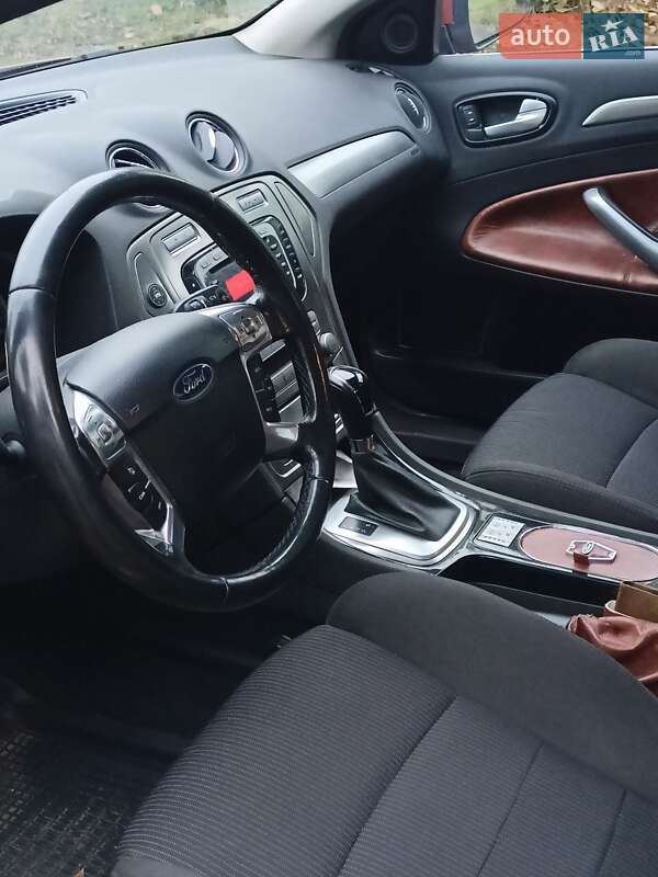 Лифтбек Ford Mondeo 2008 в Ужгороде