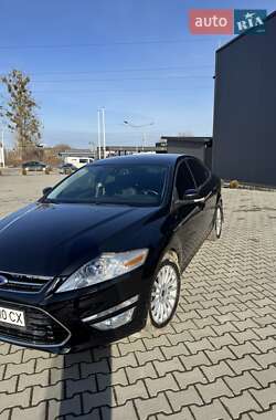 Седан Ford Mondeo 2012 в Львове