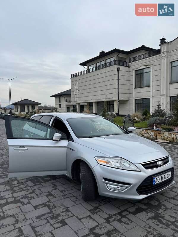 Универсал Ford Mondeo 2010 в Хусте