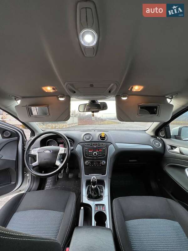 Универсал Ford Mondeo 2010 в Хусте