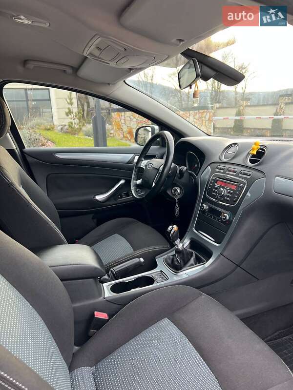 Универсал Ford Mondeo 2010 в Хусте