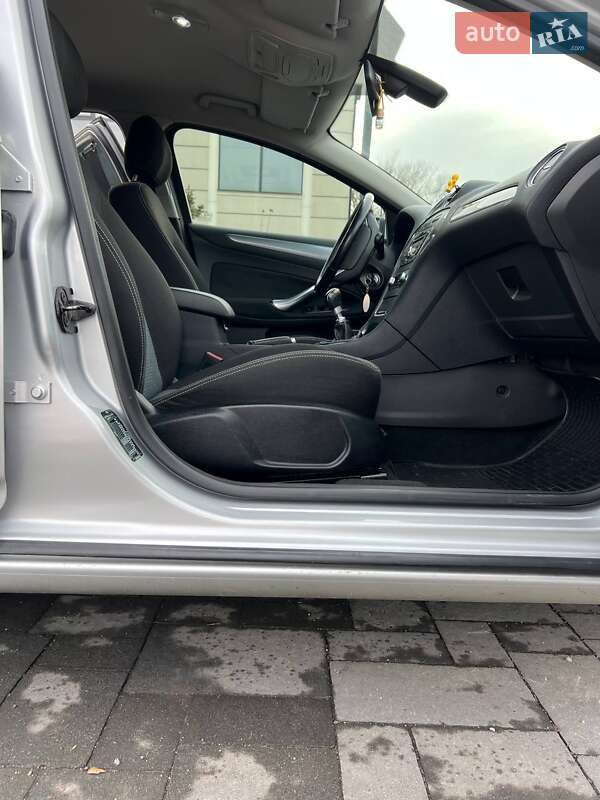 Универсал Ford Mondeo 2010 в Хусте