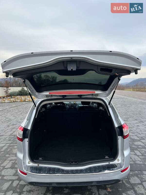 Универсал Ford Mondeo 2010 в Хусте