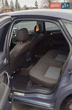 Седан Ford Mondeo 2011 в 