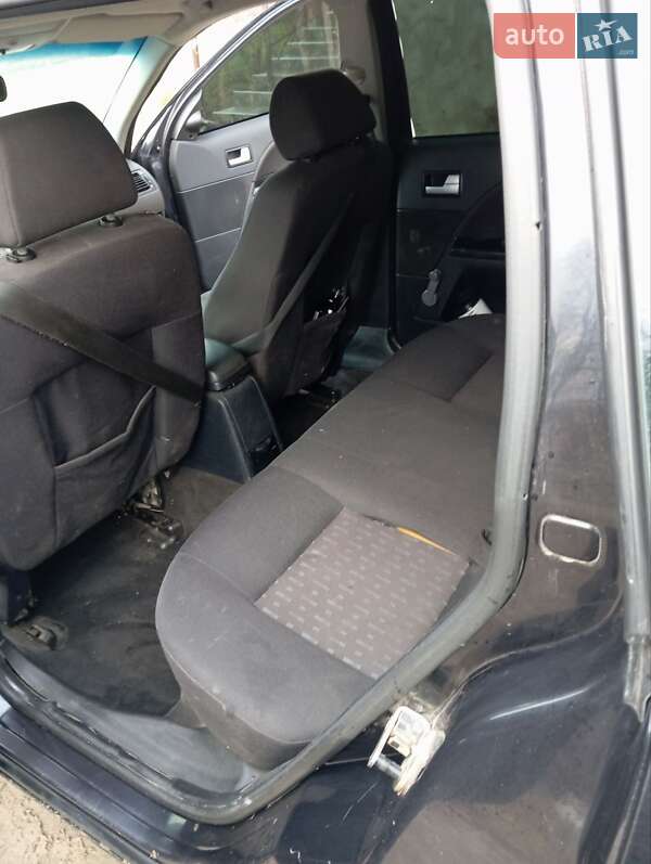 Универсал Ford Mondeo 2001 в Шумске