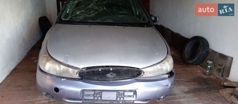 Седан Ford Mondeo 1996 в 