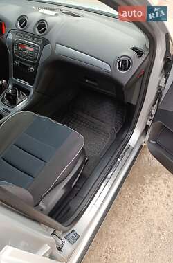 Универсал Ford Mondeo 2011 в 