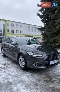 Універсал Ford Mondeo 2015 в Рівному