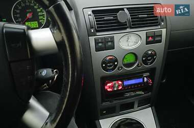 Седан Ford Mondeo 2001 в 