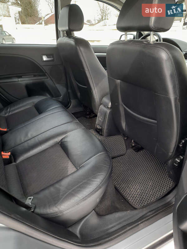 Лифтбек Ford Mondeo 2003 в Харькове
