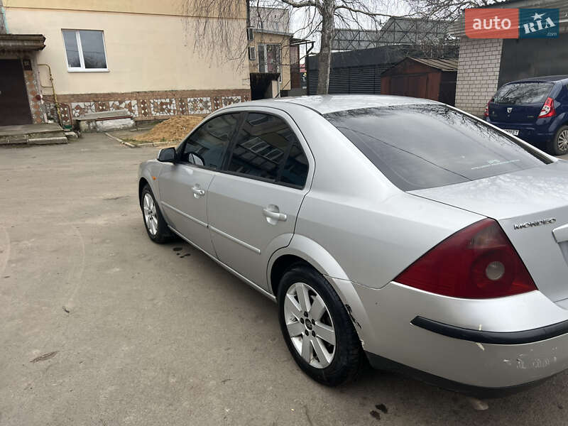 Седан Ford Mondeo 2002 в Гайвороне