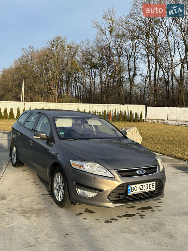 Универсал Ford Mondeo 2010 в Луцке
