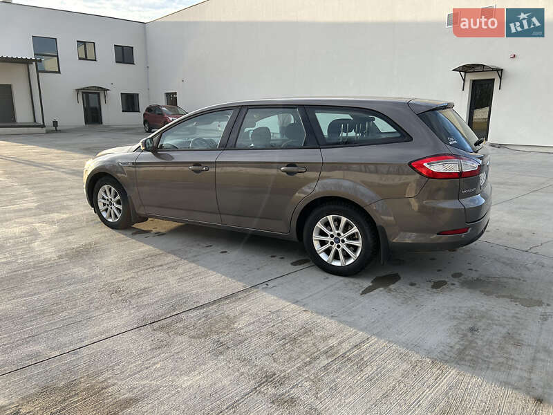 Универсал Ford Mondeo 2010 в Луцке