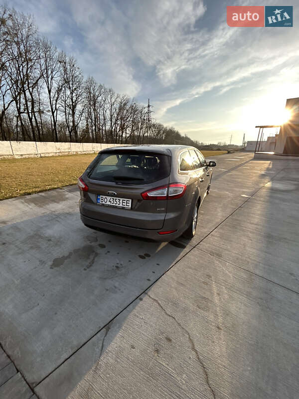 Универсал Ford Mondeo 2010 в Луцке