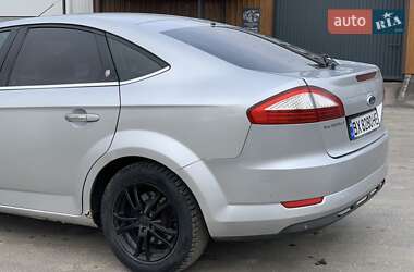 Лифтбек Ford Mondeo 2007 в Деражне