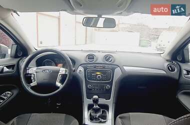 Седан Ford Mondeo 2012 в Сумах