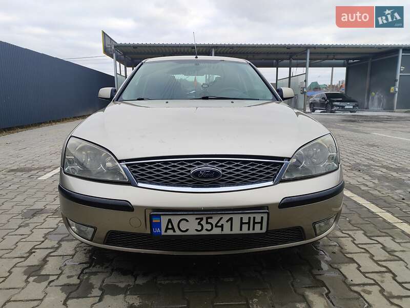 Лифтбек Ford Mondeo 2005 в Ровно