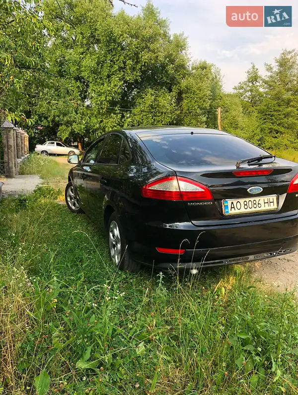 Лифтбек Ford Mondeo 2007 в 