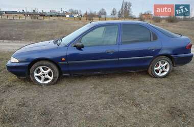 Ліфтбек Ford Mondeo 1994 в Луцьку