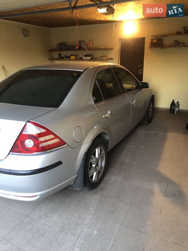 Седан Ford Mondeo 2006 в Козине