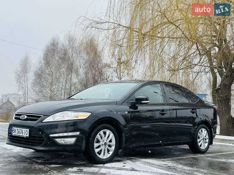 Седан Ford Mondeo 2012 в Здолбуніві