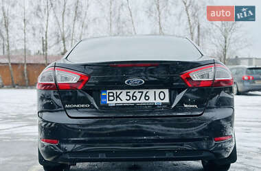 Седан Ford Mondeo 2012 в Здолбуніві