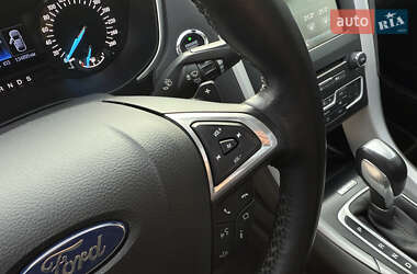 Седан Ford Mondeo 2015 в Тернополе