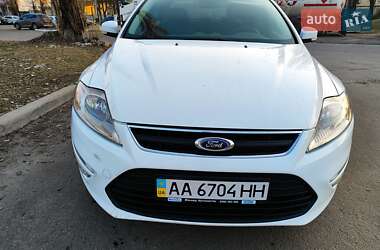 Седан Ford Mondeo 2012 в 