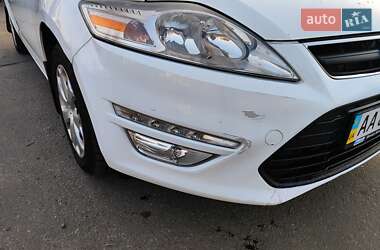 Седан Ford Mondeo 2012 в 
