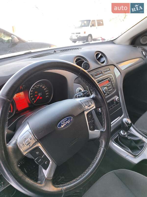 Седан Ford Mondeo 2012 в Киеве