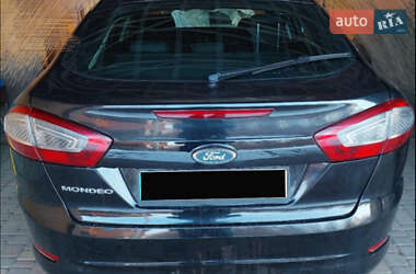 Седан Ford Mondeo 2013 в 