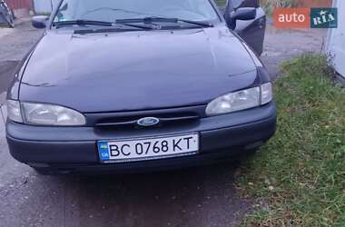 Ліфтбек Ford Mondeo 1996 в Дрогобичі