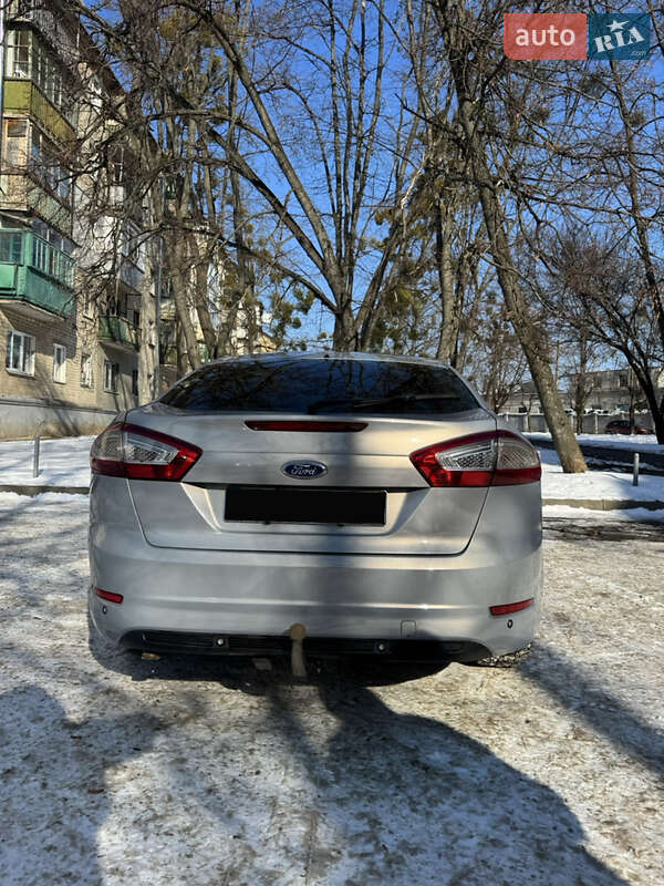 Седан Ford Mondeo 2011 в Харькове