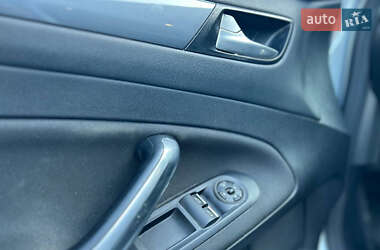 Седан Ford Mondeo 2012 в 