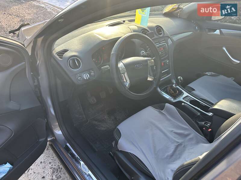 Лифтбек Ford Mondeo 2013 в Черкассах