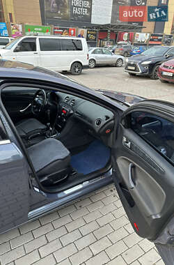 Седан Ford Mondeo 2010 в 