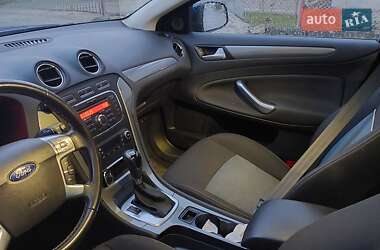 Універсал Ford Mondeo 2013 в 
