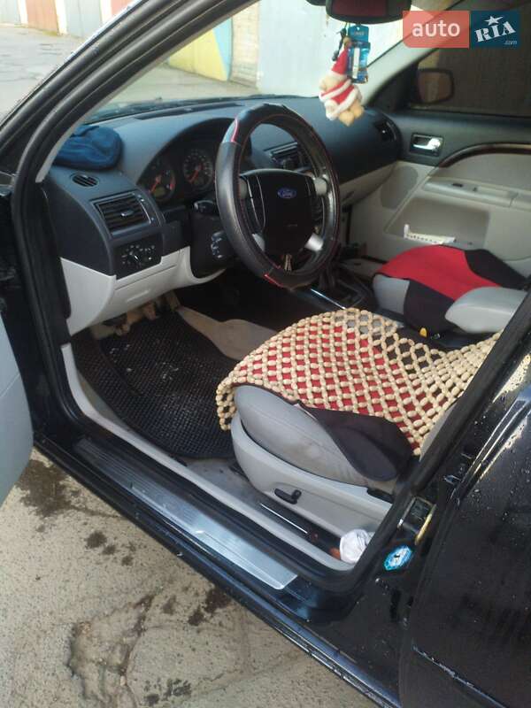Универсал Ford Mondeo 2004 в Луцке