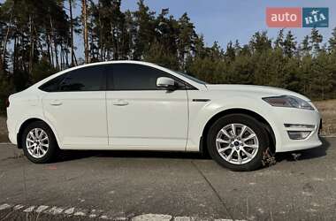 Лифтбек Ford Mondeo 2014 в 