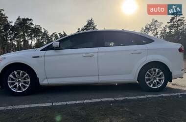 Лифтбек Ford Mondeo 2014 в 