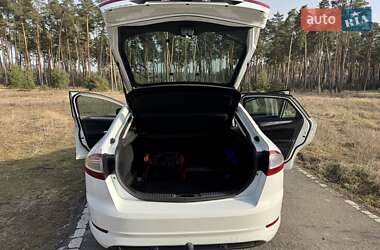 Лифтбек Ford Mondeo 2014 в 