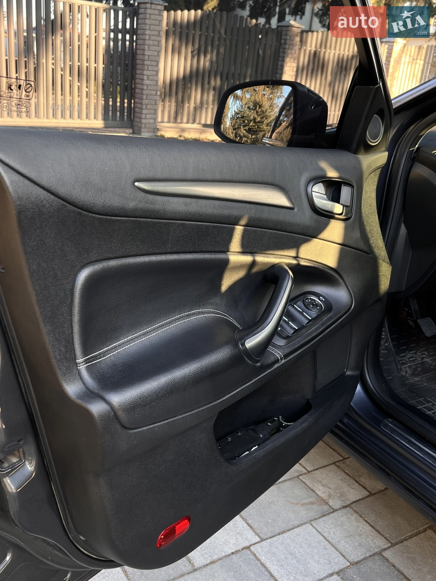 2010 Ford Mondeo - мініатюра 23