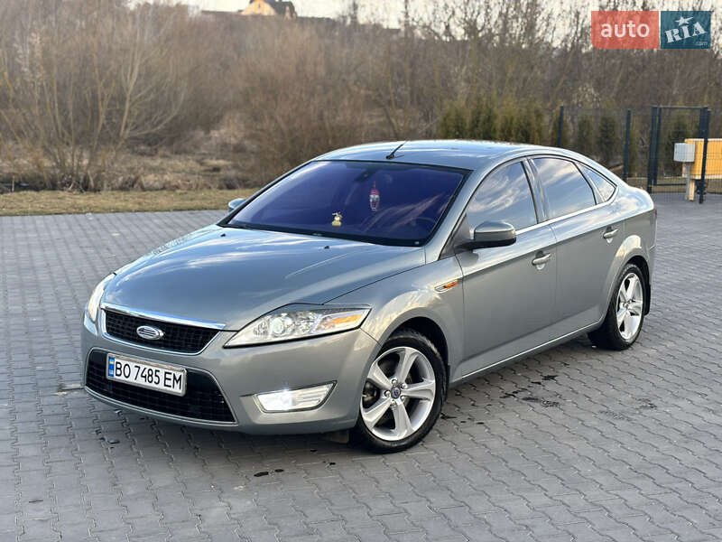Лифтбек Ford Mondeo 2007 в 