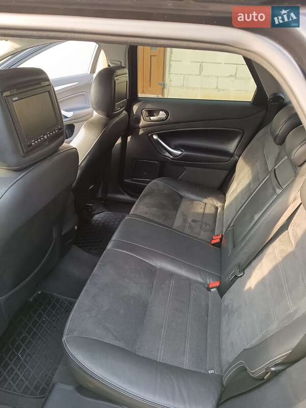 Универсал Ford Mondeo 2010 в Берегово