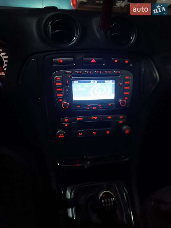 Универсал Ford Mondeo 2010 в Берегово
