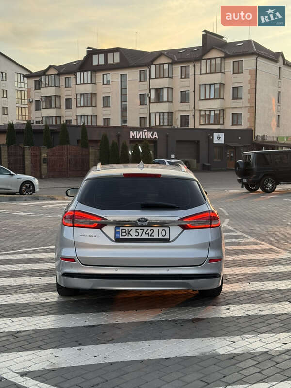 Лифтбек Ford Mondeo 2020 в Ровно