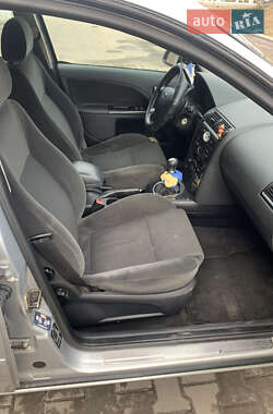 Лифтбек Ford Mondeo 2002 в 